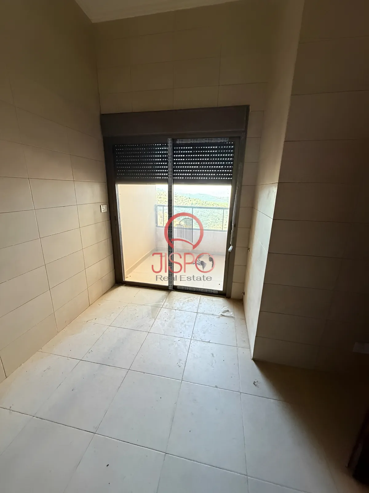 Apartment for Sale in Ras Osta