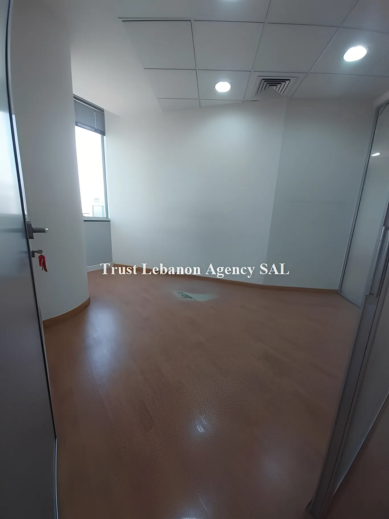 Office for rent in Metn, Jisr El Bacha
