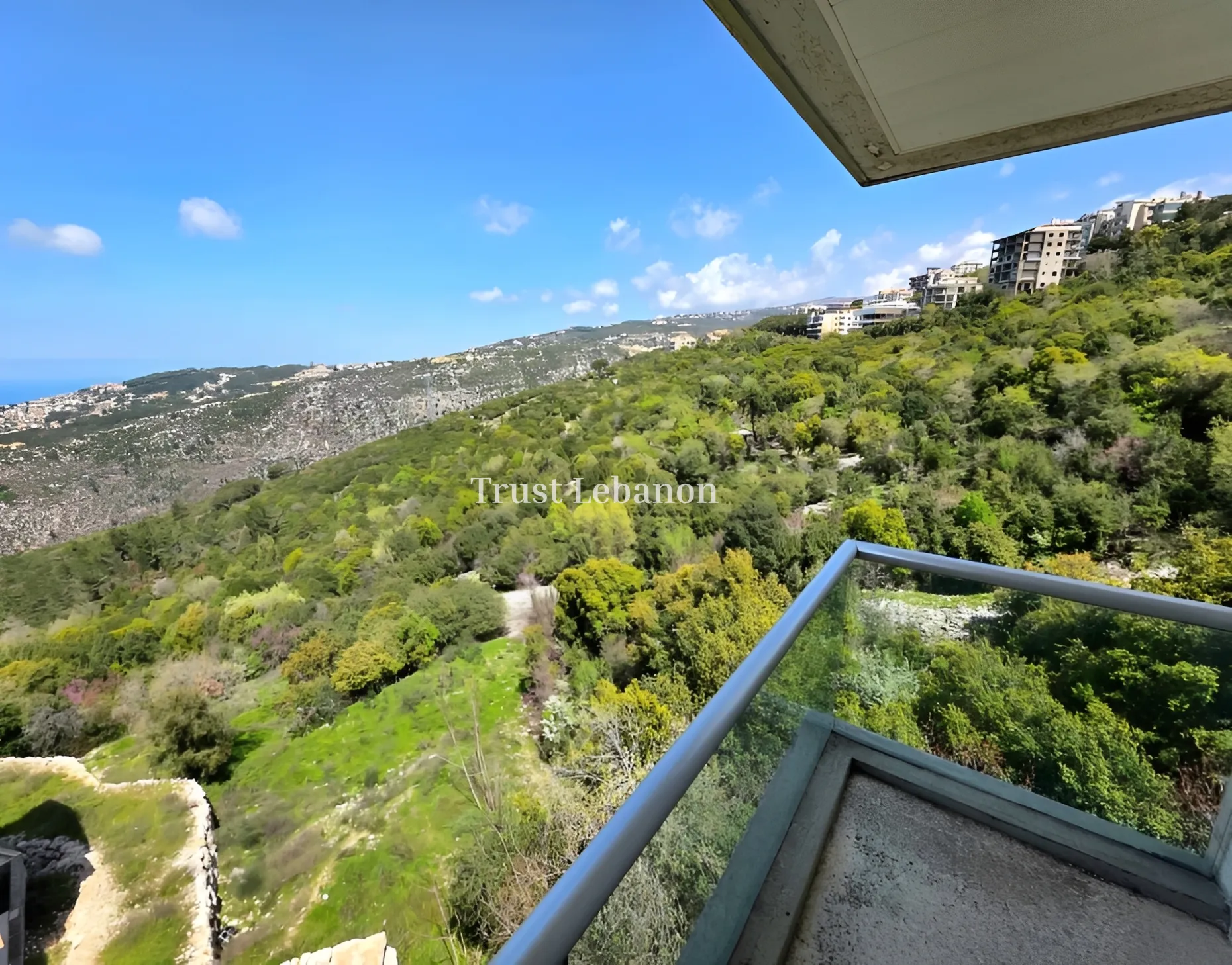 Residential Building for sale in Ajaltoun, Lebanon