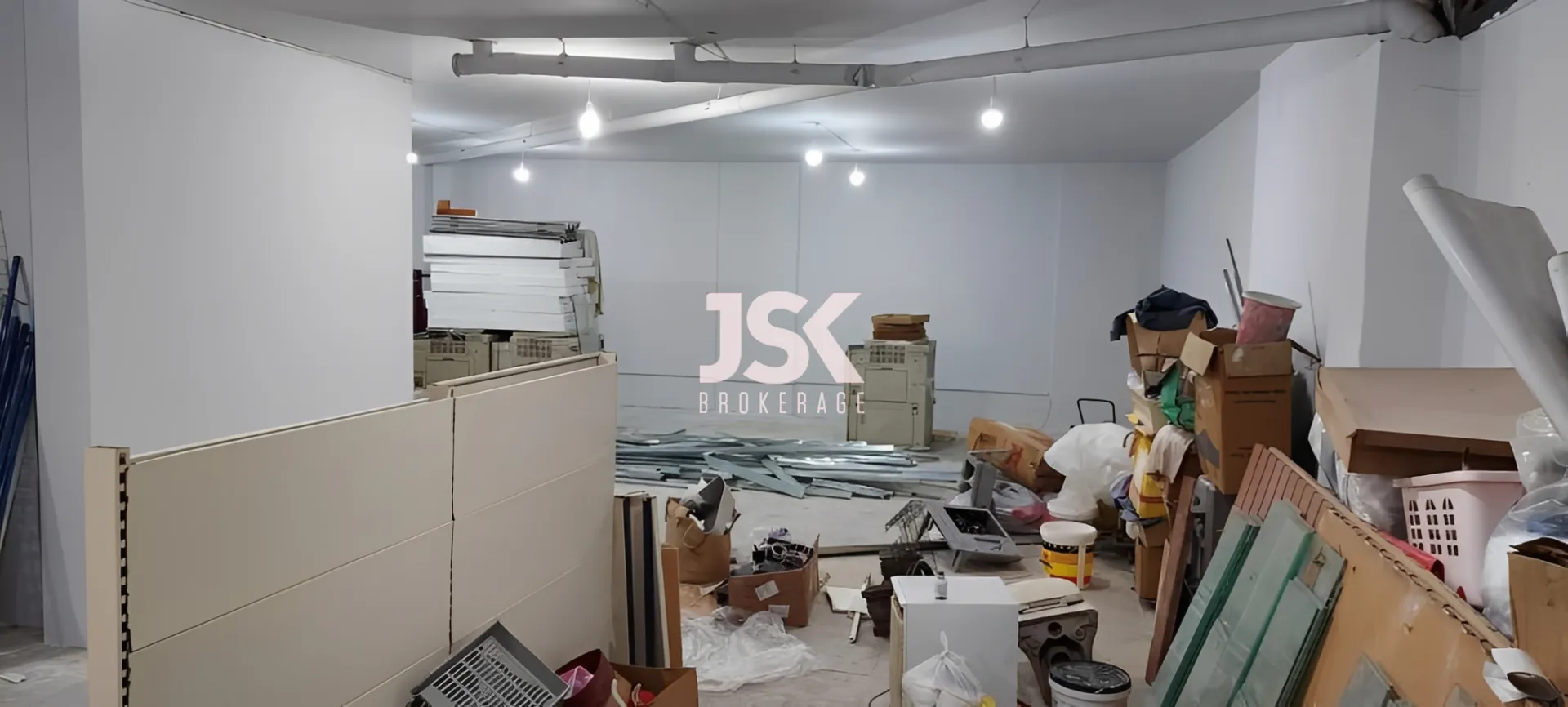 Warehouse for Sale in Mansourieh