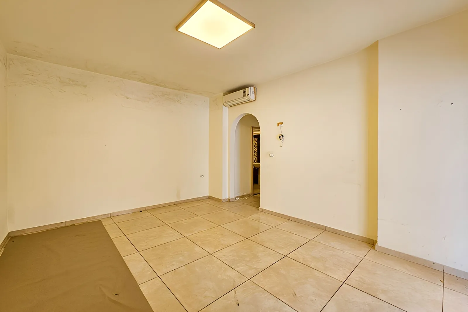 Apartment for Rent in Zarif