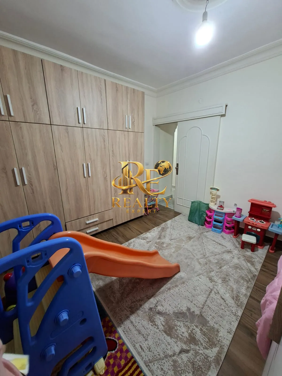 شقة for sale in بيروت، لبنان