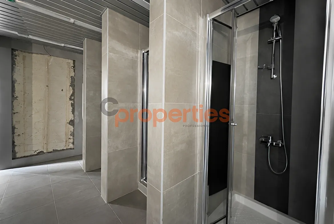 Office for Rent in Saifi Village
