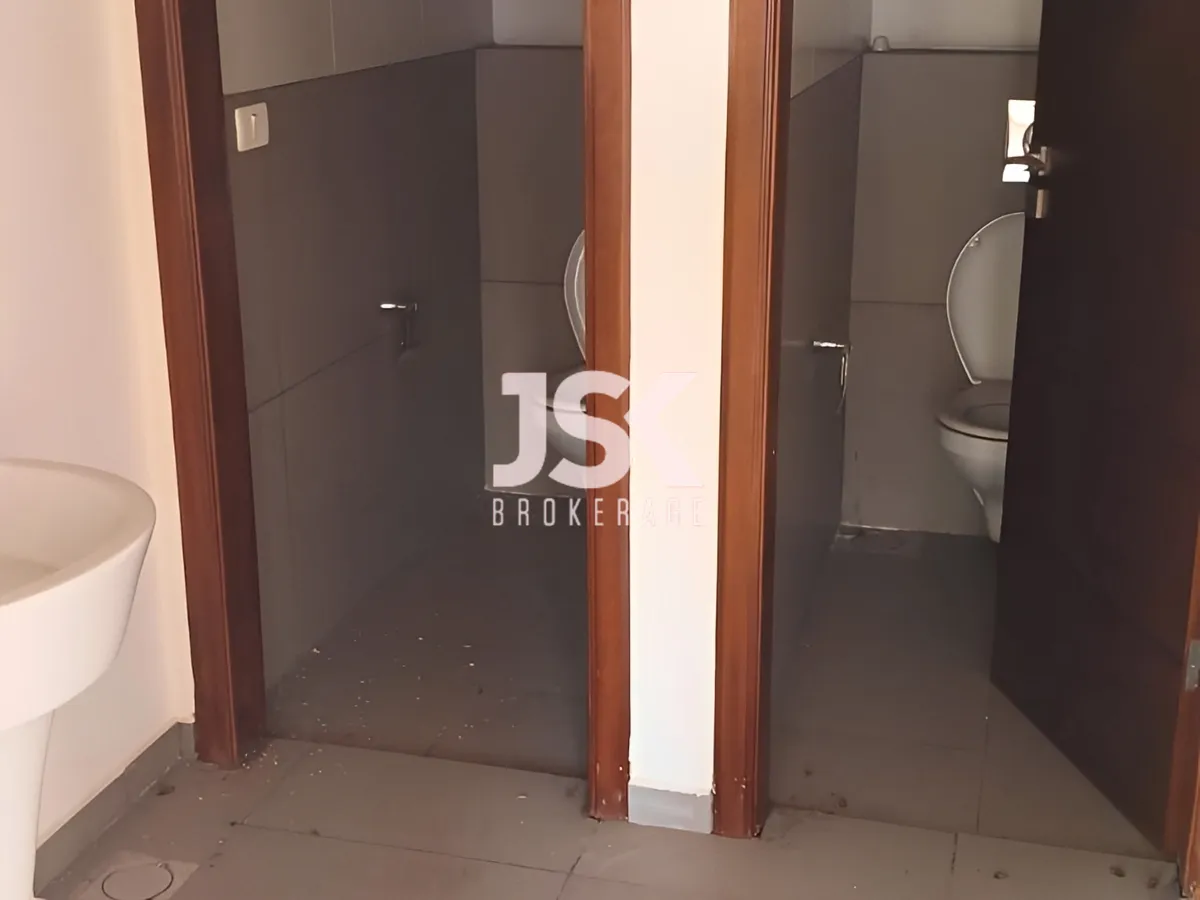 Office for rent in Dbayeh