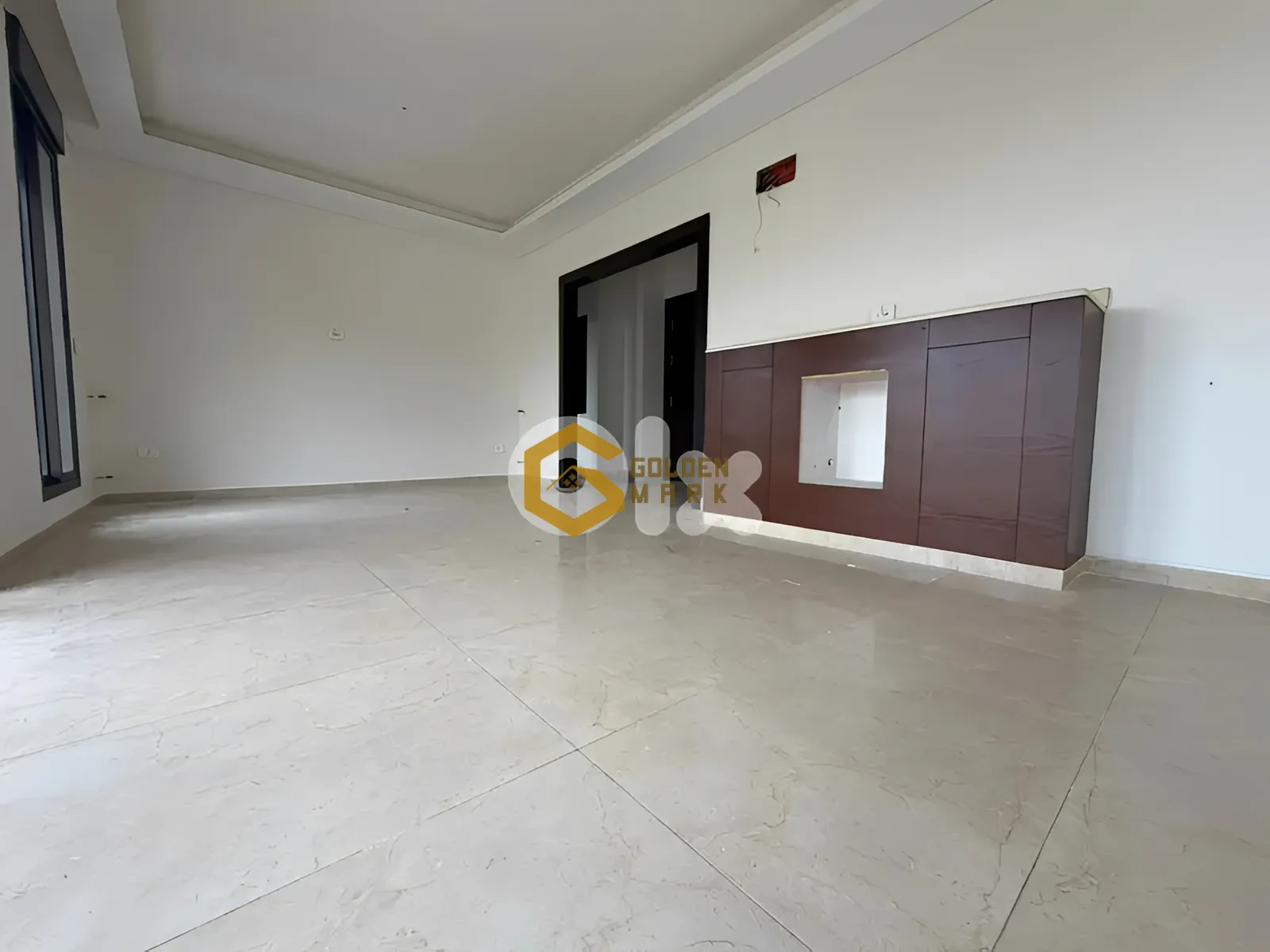 Apartment for Sale in Blat - 3 bed, 3 bath