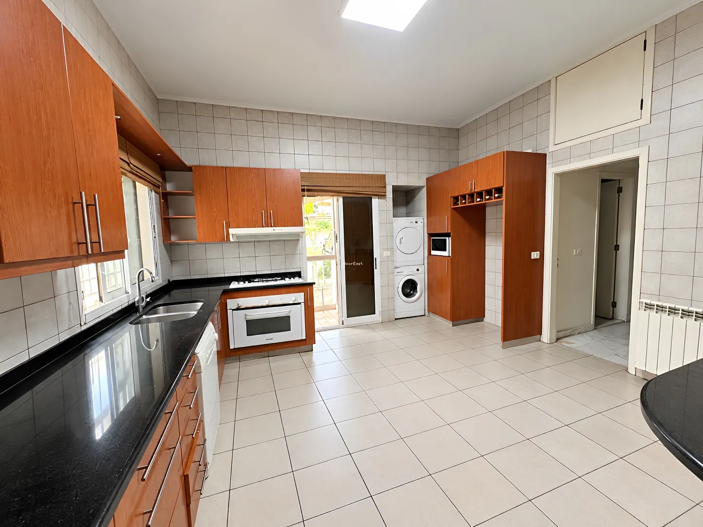 Apartment for rent in Bsalim