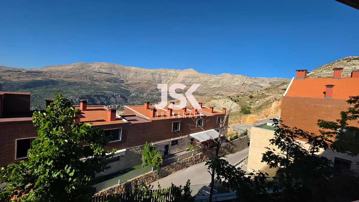 Chalet for sale in Zaarour
