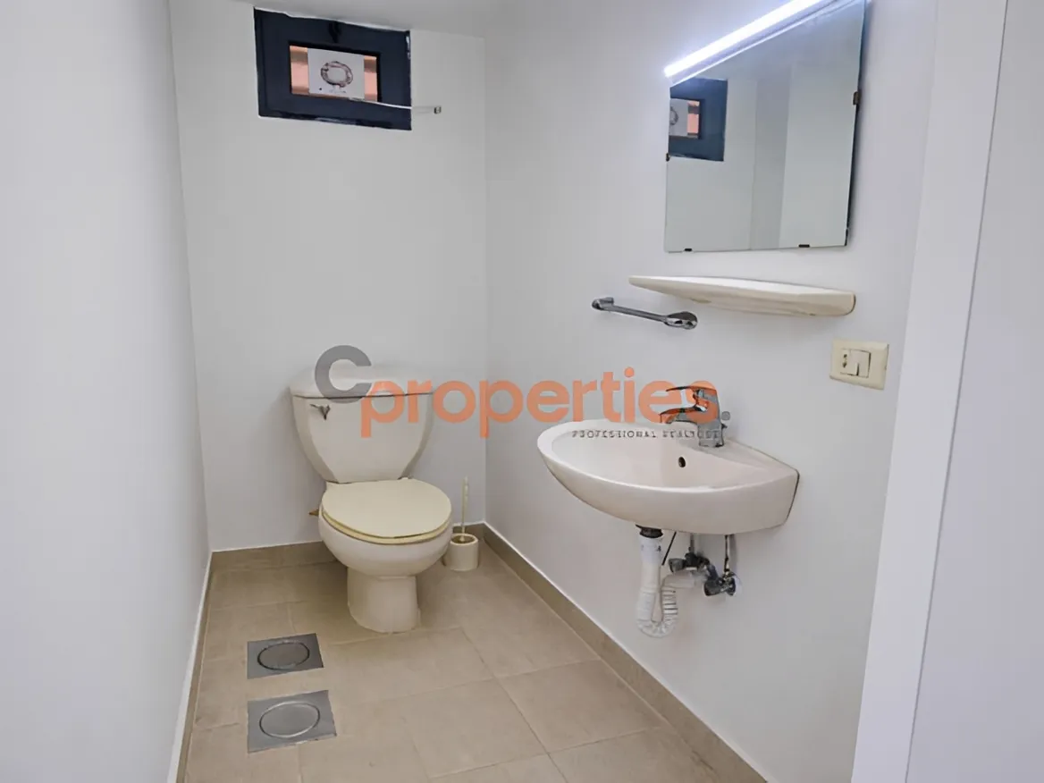 Office for Rent in Jdeideh