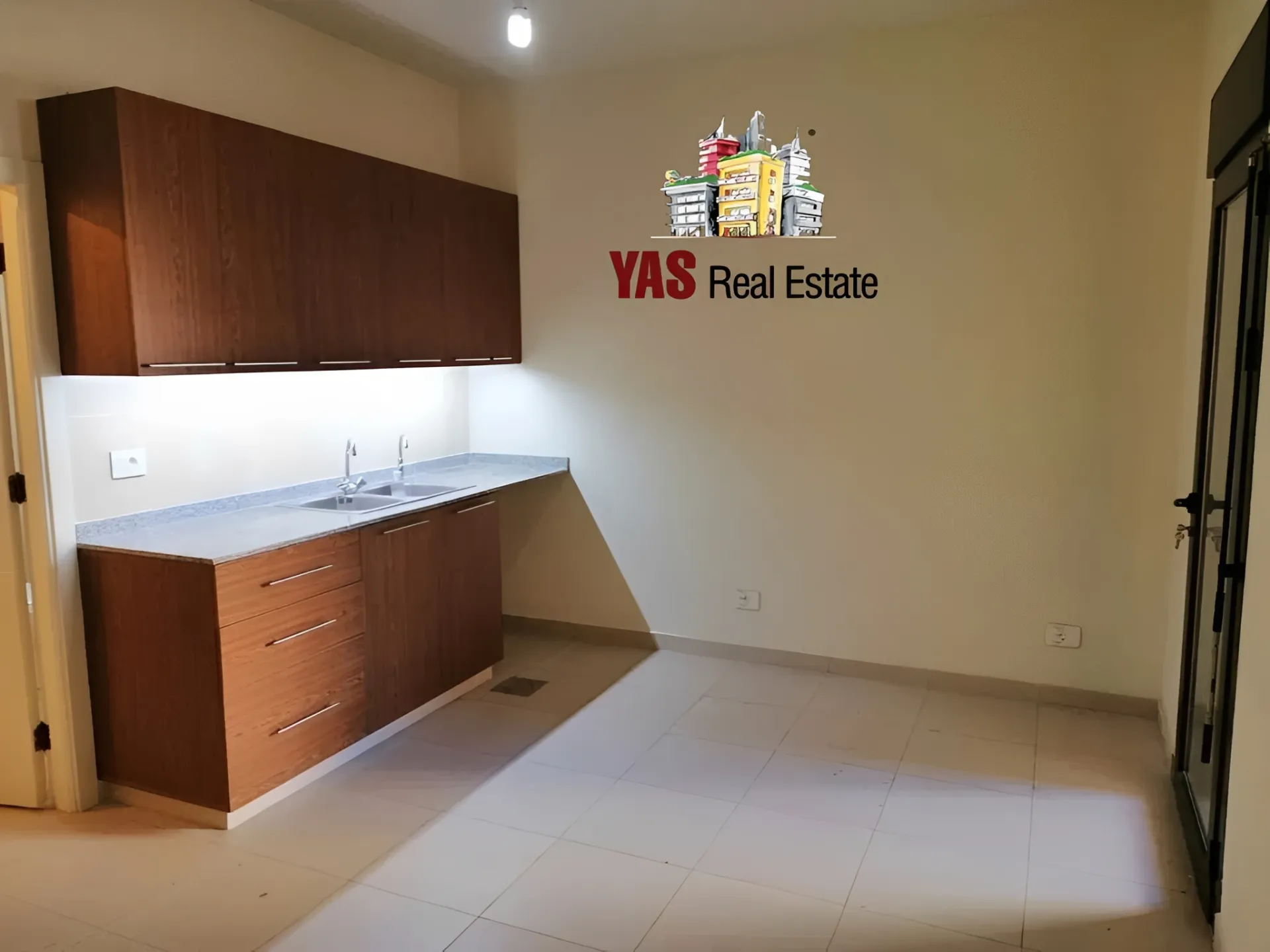 Apartment for Sale in Ajaltoun - 3 bed, 4 bath