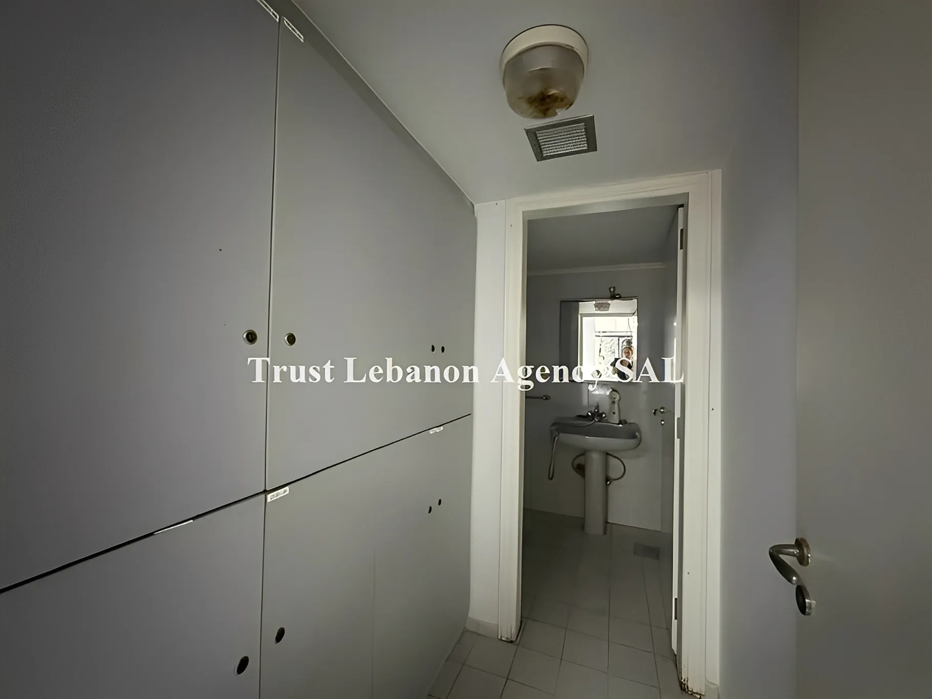 Office for rent in Metn, Beit El Chaar