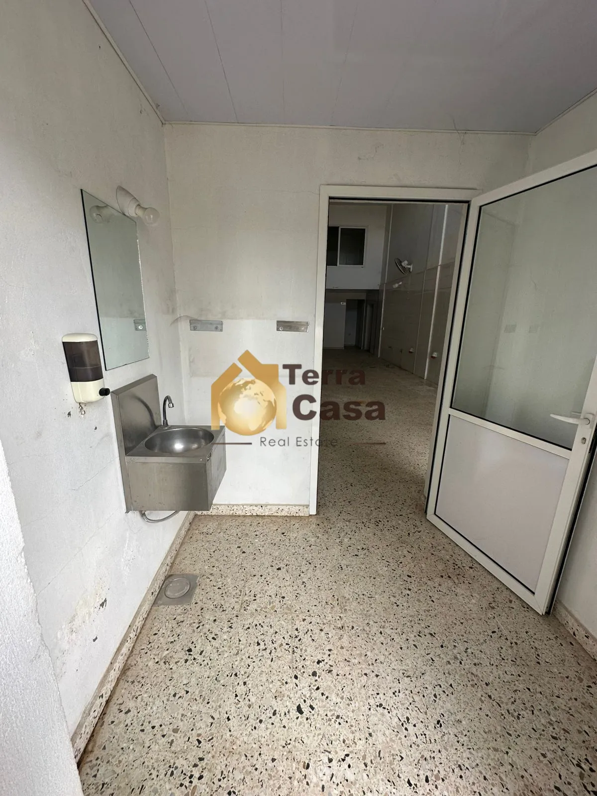 Industrial Unit for rent in Ferzol Industrial, Lebanon
