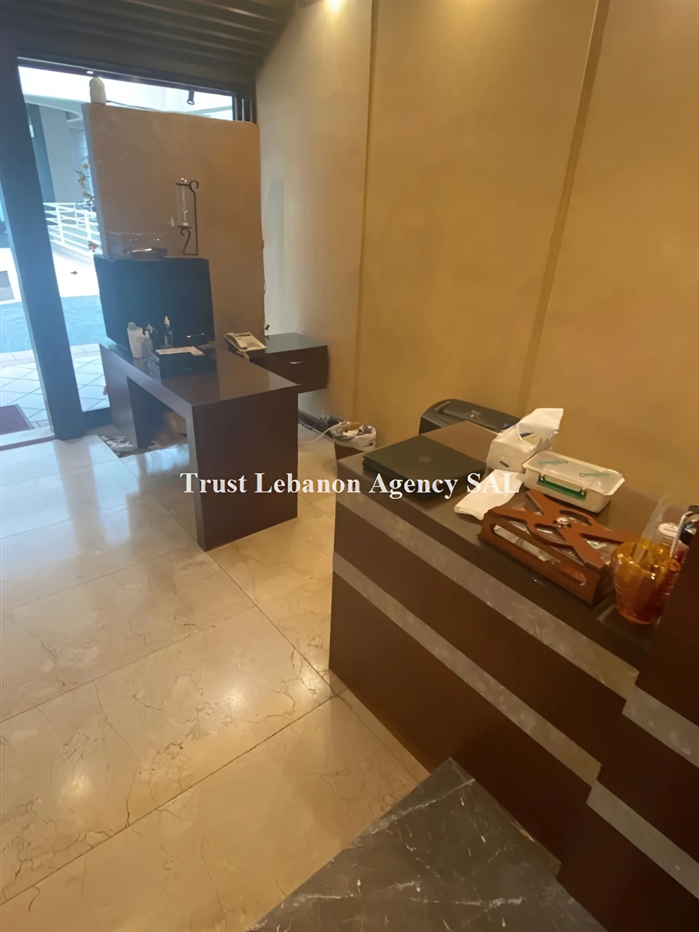Office for sale in Metn, Zalka