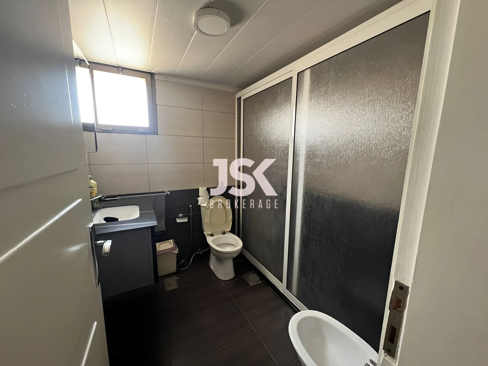 Apartment for Sale in Forn El Chebbak