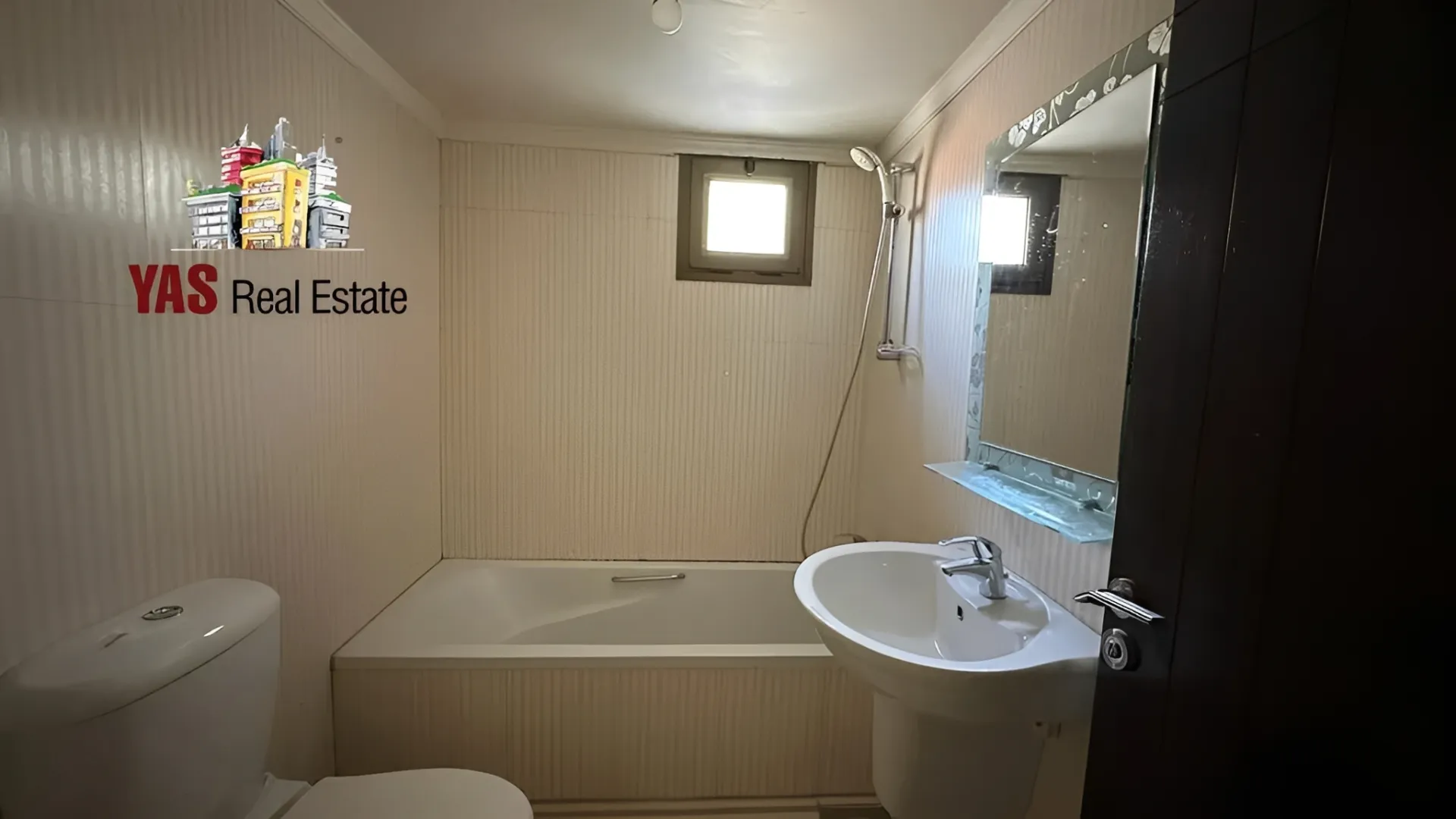 Apartment for Sale in Ballouneh