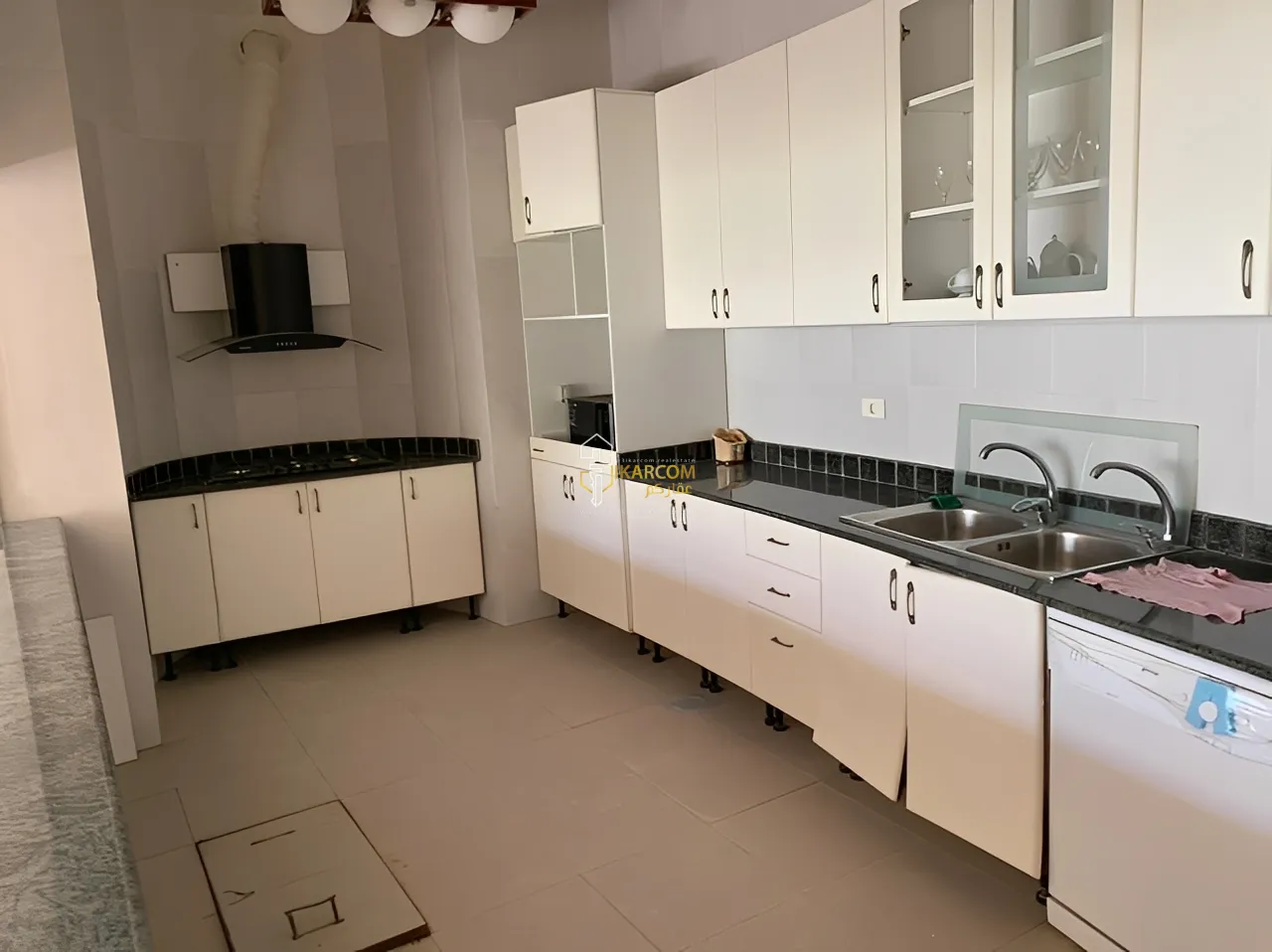 Villa for Sale in Beit Meri