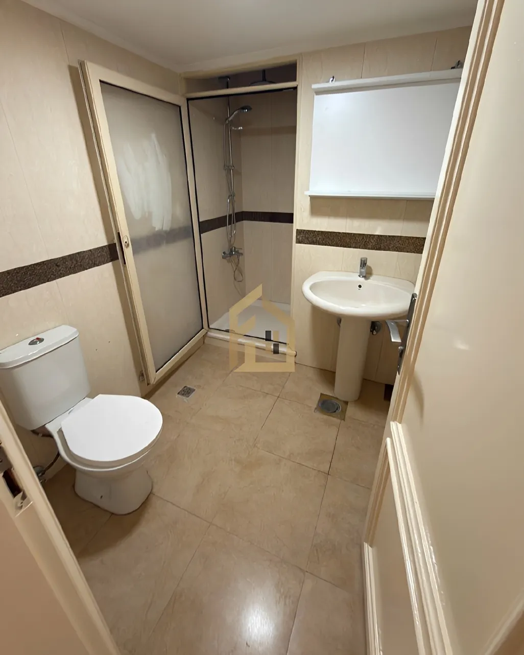 Apartment for rent in Verdun, Bayrut, Lebanon