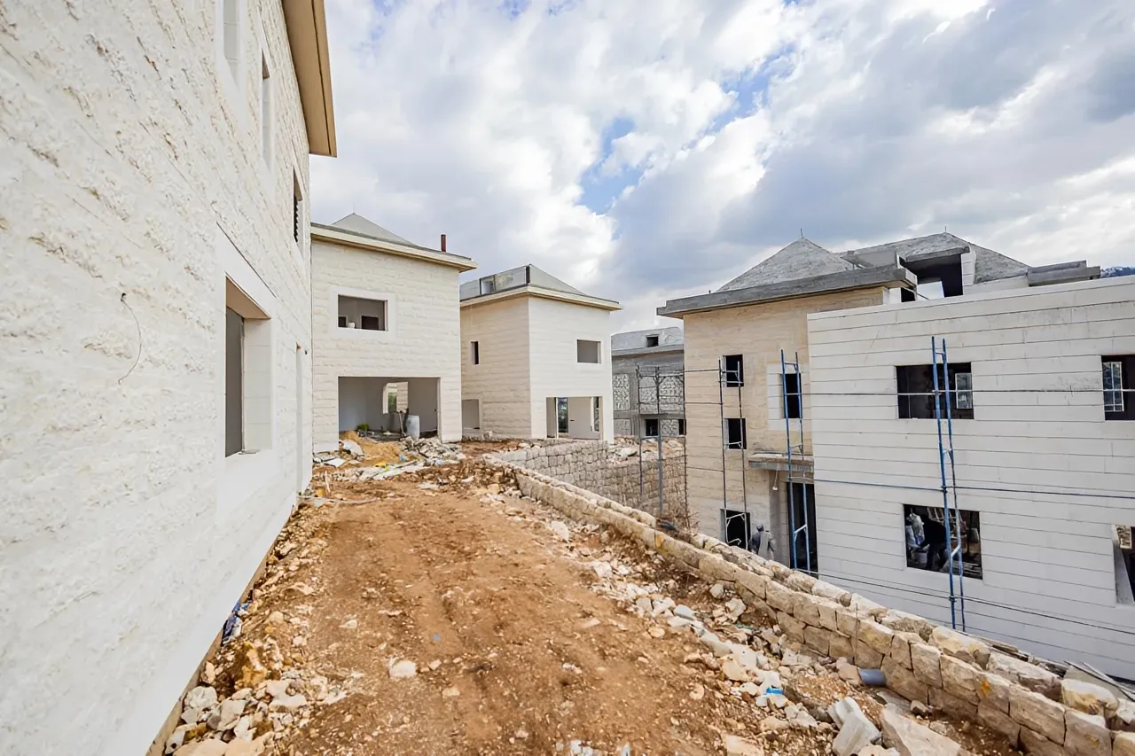 Villa for Sale in Ajaltoun - 3 bed, 4 bath