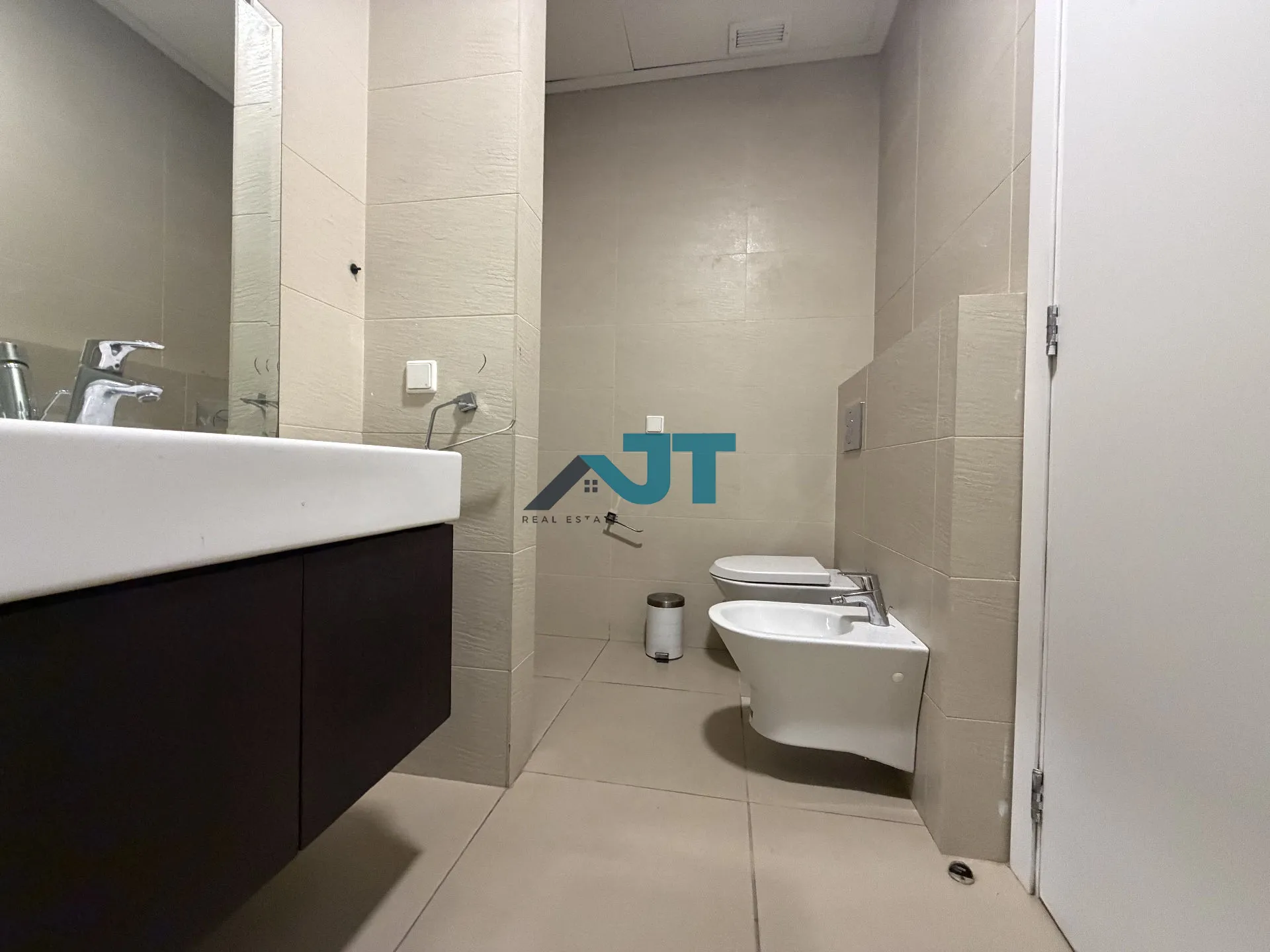 Residential in Gemmayzeh, beirut, lebanon - 1 bed, 1.5 bath