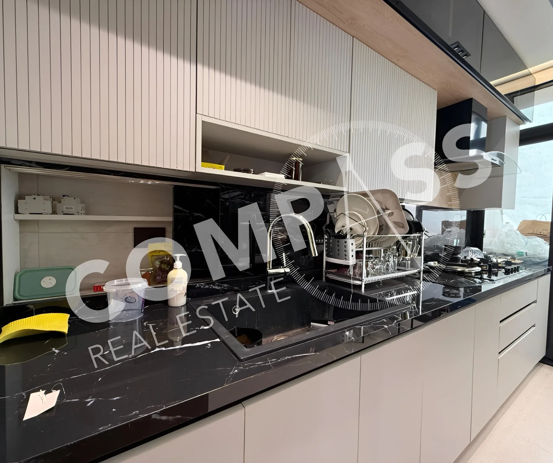 Apartment for Sale in Ras Al Naba'a, Beirut, Lebanon