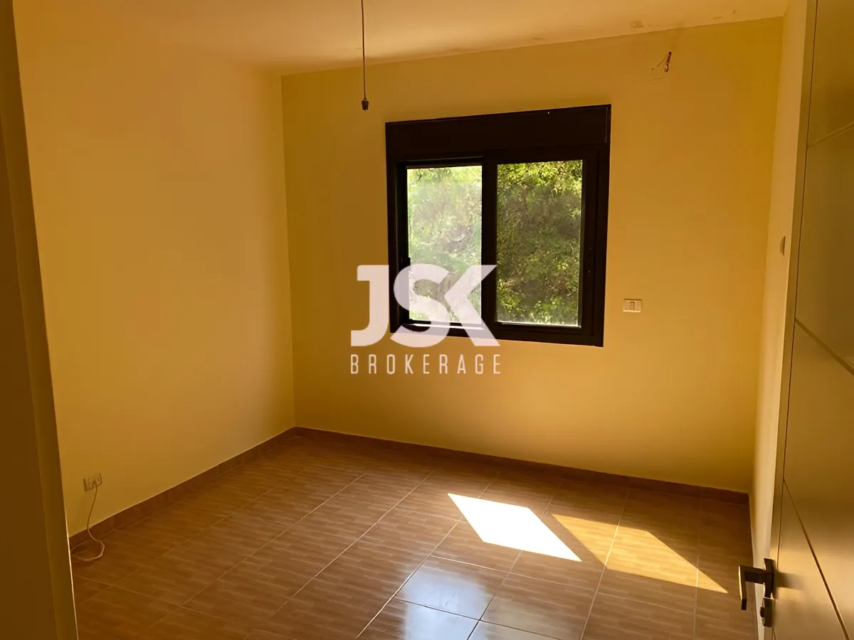 Apartment for Sale in Zikrit, Lebanon