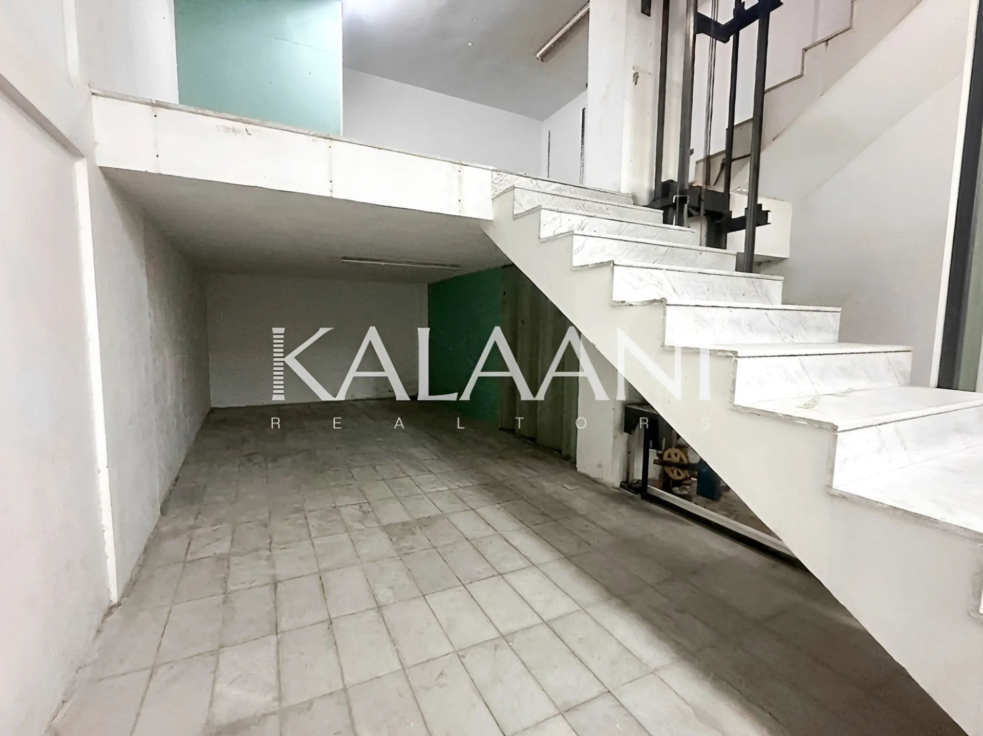 Showroom for sale in Zalqa, Lebanon