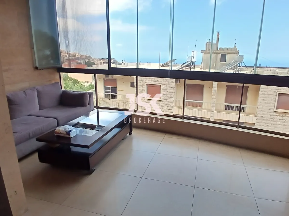 Apartment for Sale in Mazraat Yachoua - 4 bath