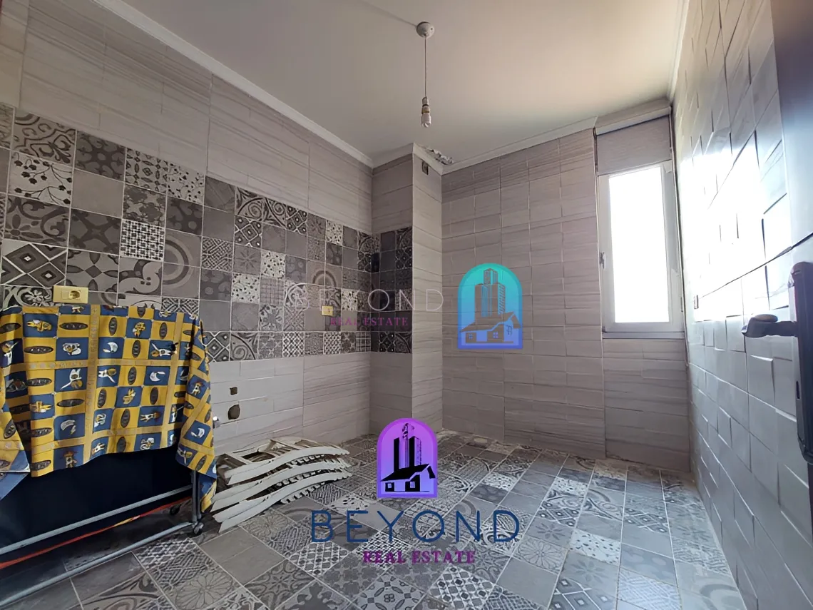 Apartment for rent in Ras Al Naba'a, Beirut, Lebanon