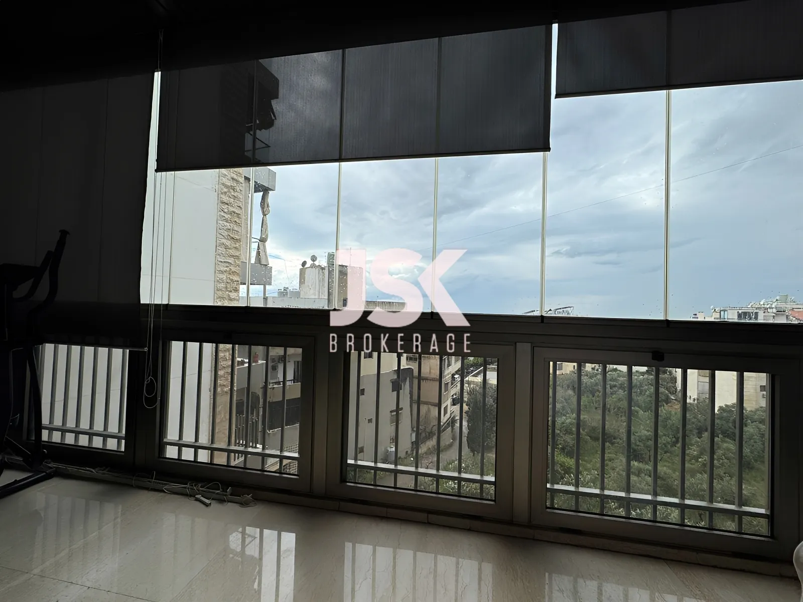 Apartment for Sale in Mansourieh - 3 bed, 4 bath