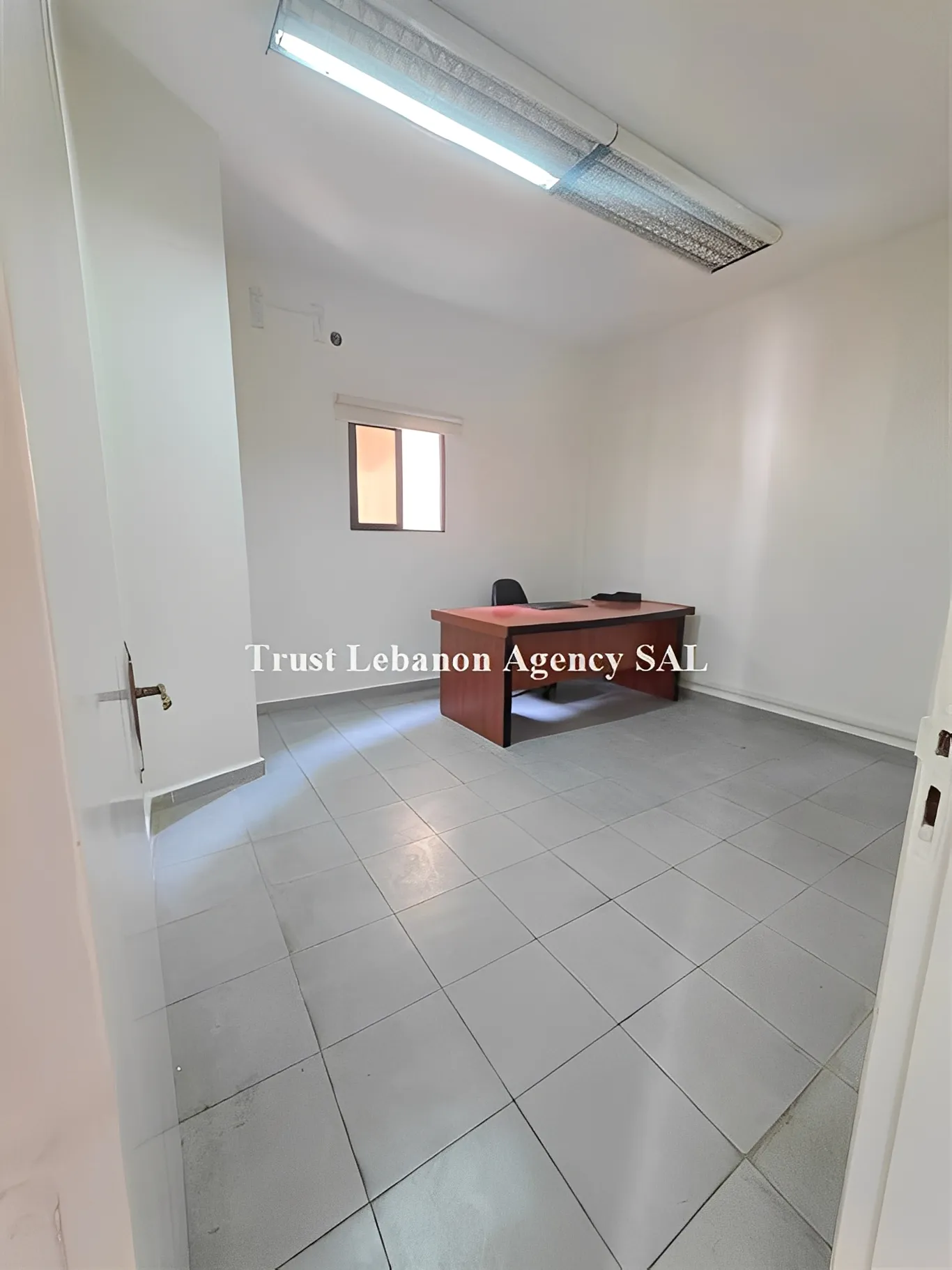 Office For Rent in Metn, Sin El Fil