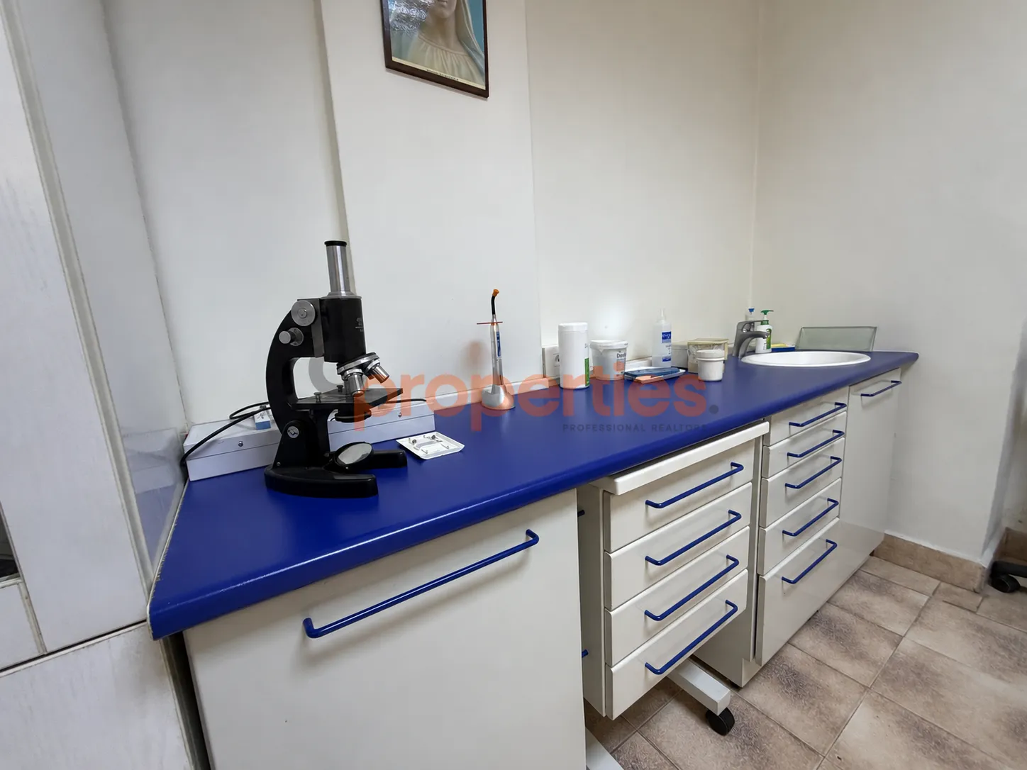 Office for Rent in Achrafieh