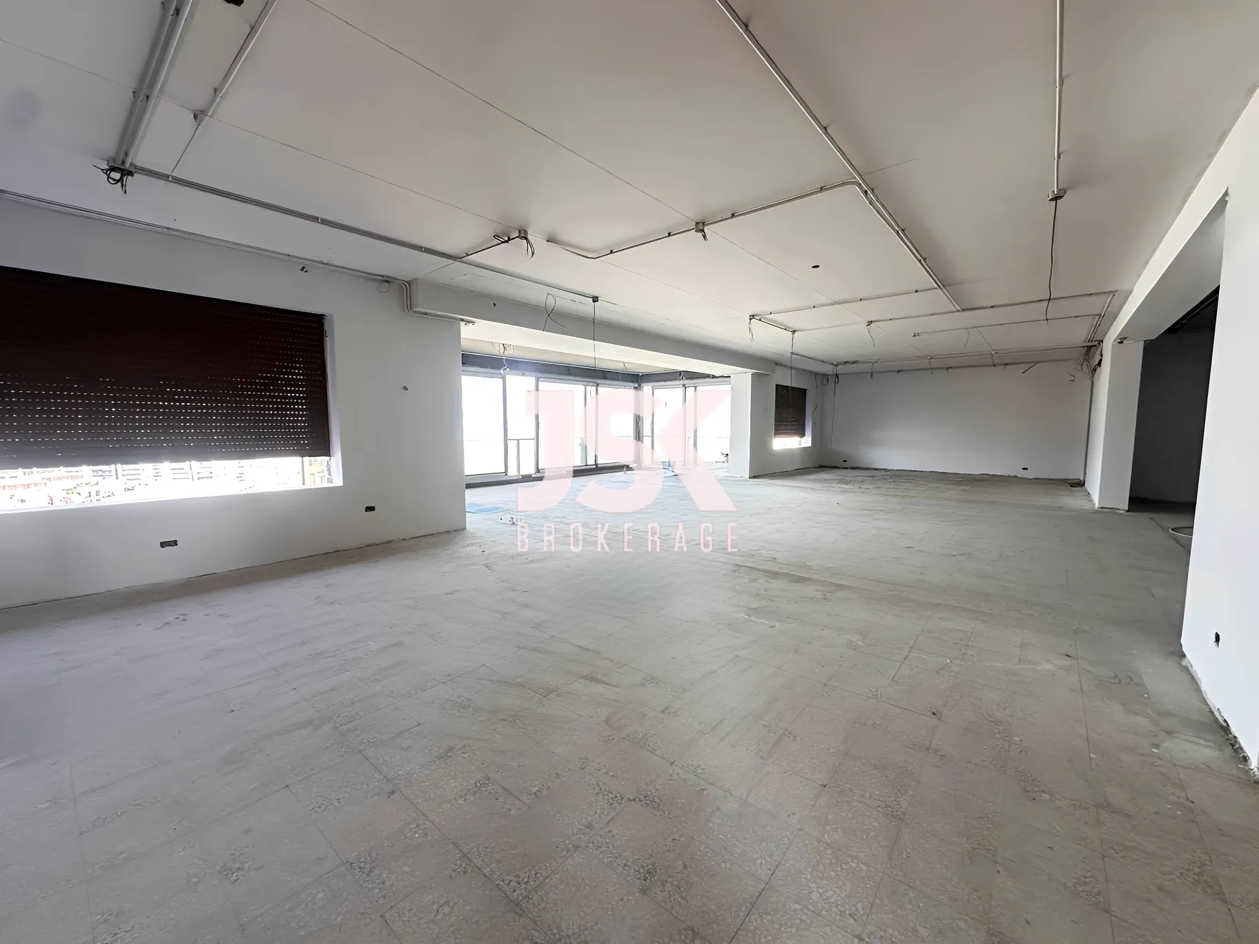 Apartment for sale in Zokak el Blat, Beirut, Lebanon - 4 bed, 5 bath
