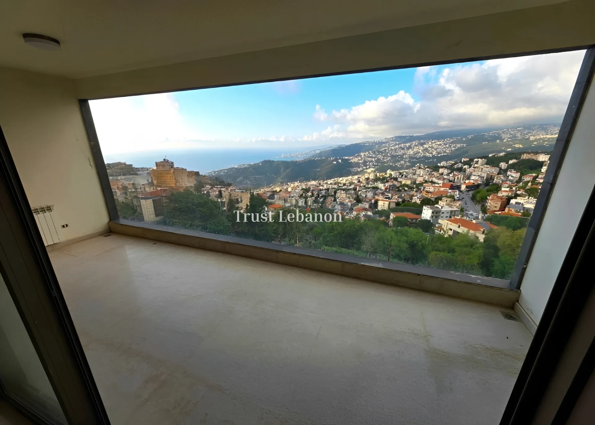 Apartment for sale in Cornet Chahwan, Lebanon - 4 bed, 5 bath