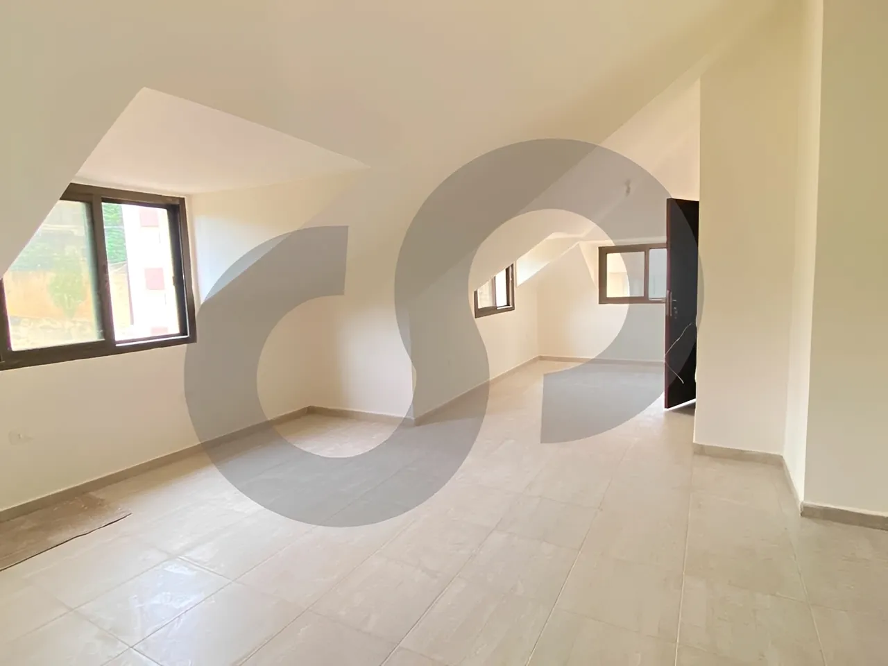 Building for Sale in Jamhour