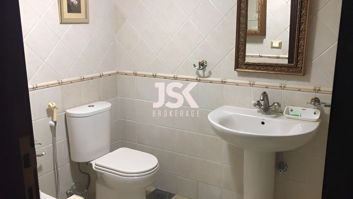 Apartment for Sale in Ras Al Naba'a, Beirut, Lebanon