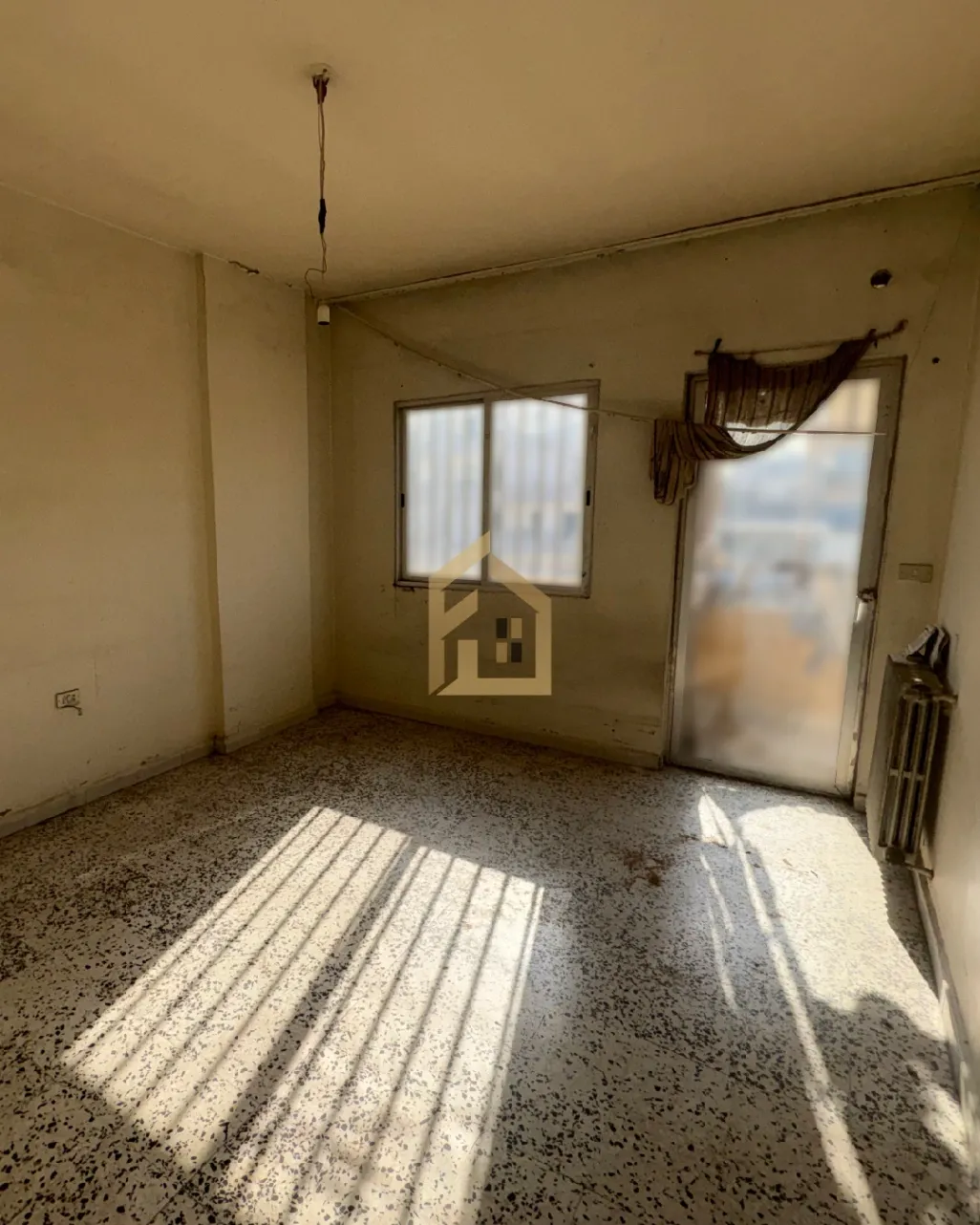 Apartment for sale in Nowayri, Bayrut, Lebanon - 2 bed, 2 bath