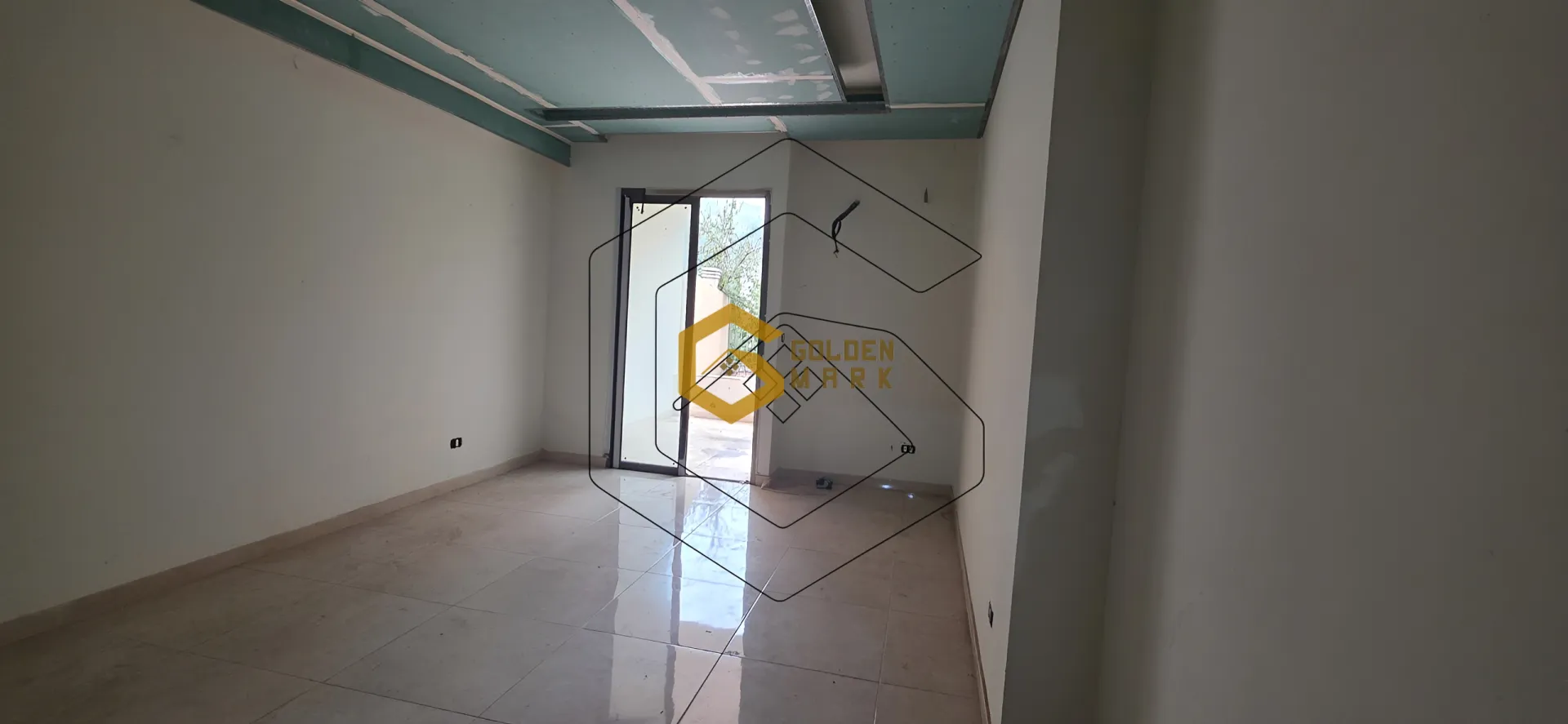 Apartment for Sale in Ain Aar