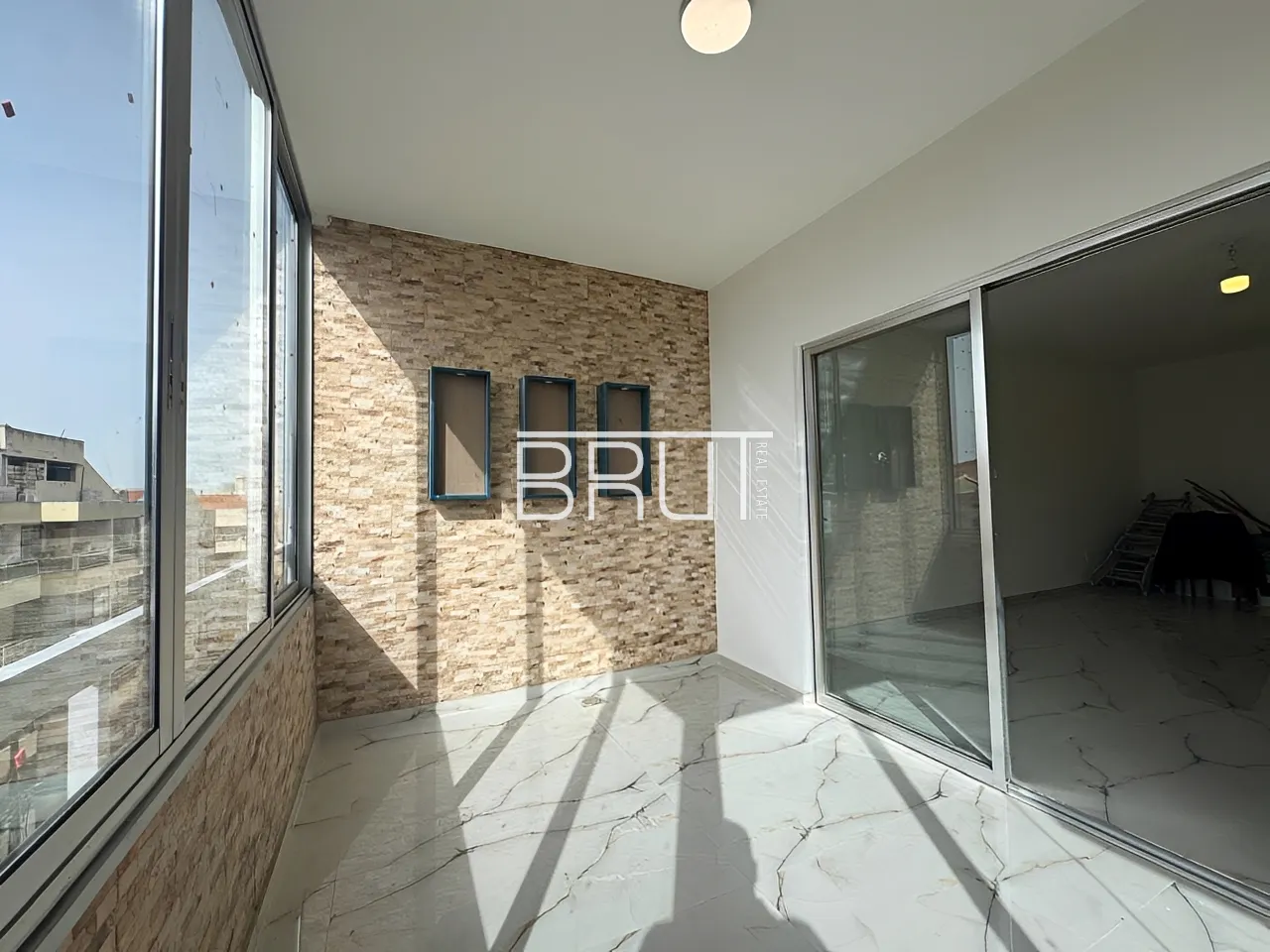 Apartment for Sale in Ballouneh