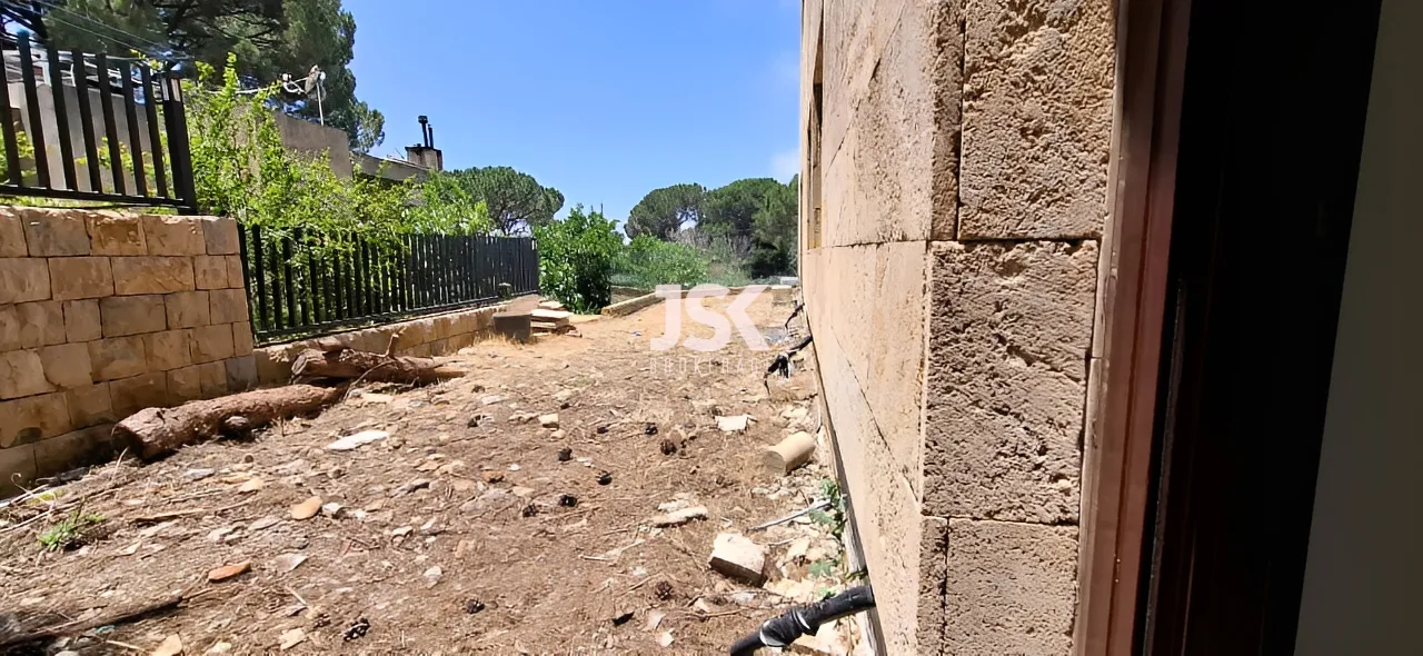 Apartment for Sale in Ballouneh