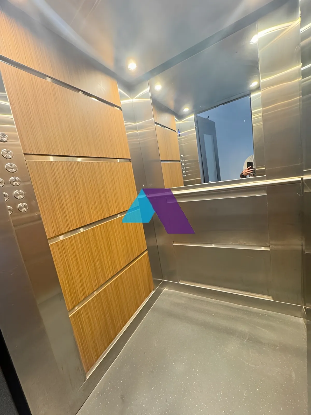 Apartment for Sale in Haret Sakher