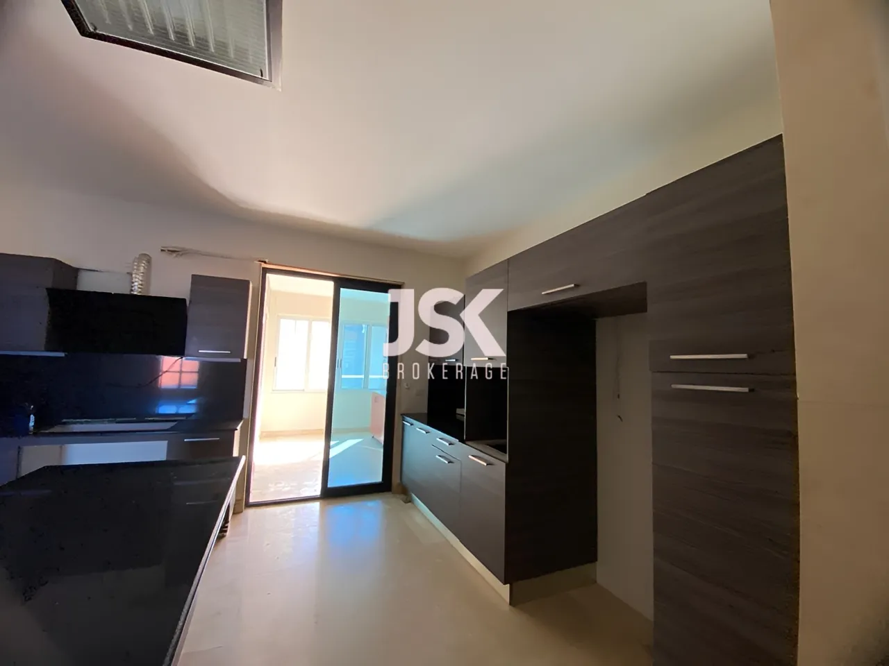 Apartment for Sale in Ras