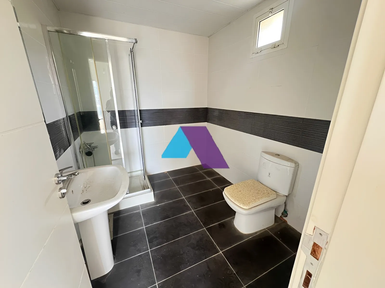 Apartment for Sale in Adma w Dafnah