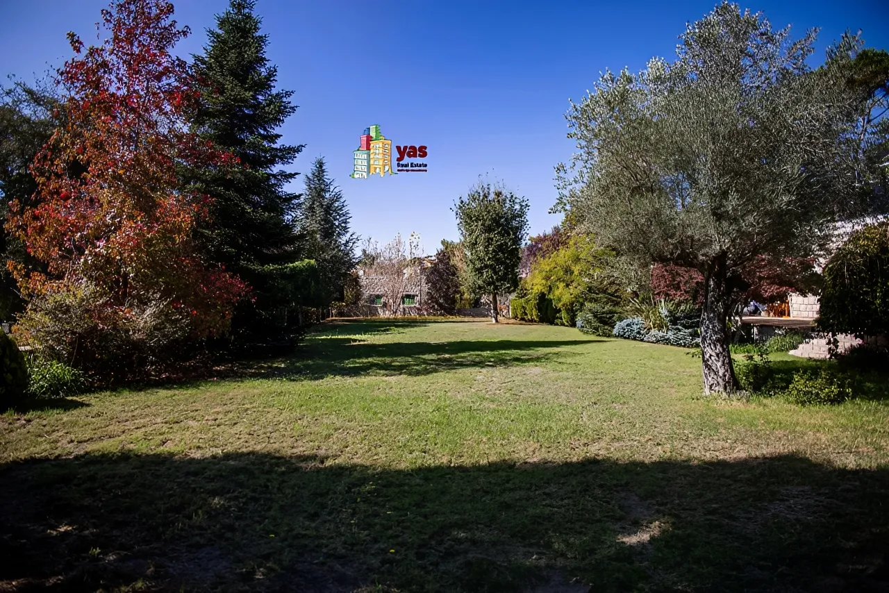 Villa for Sale in Ajaltoun