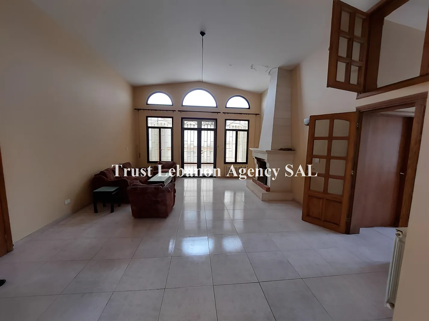 Villa for Sale in Alay Souk Al Ghareb