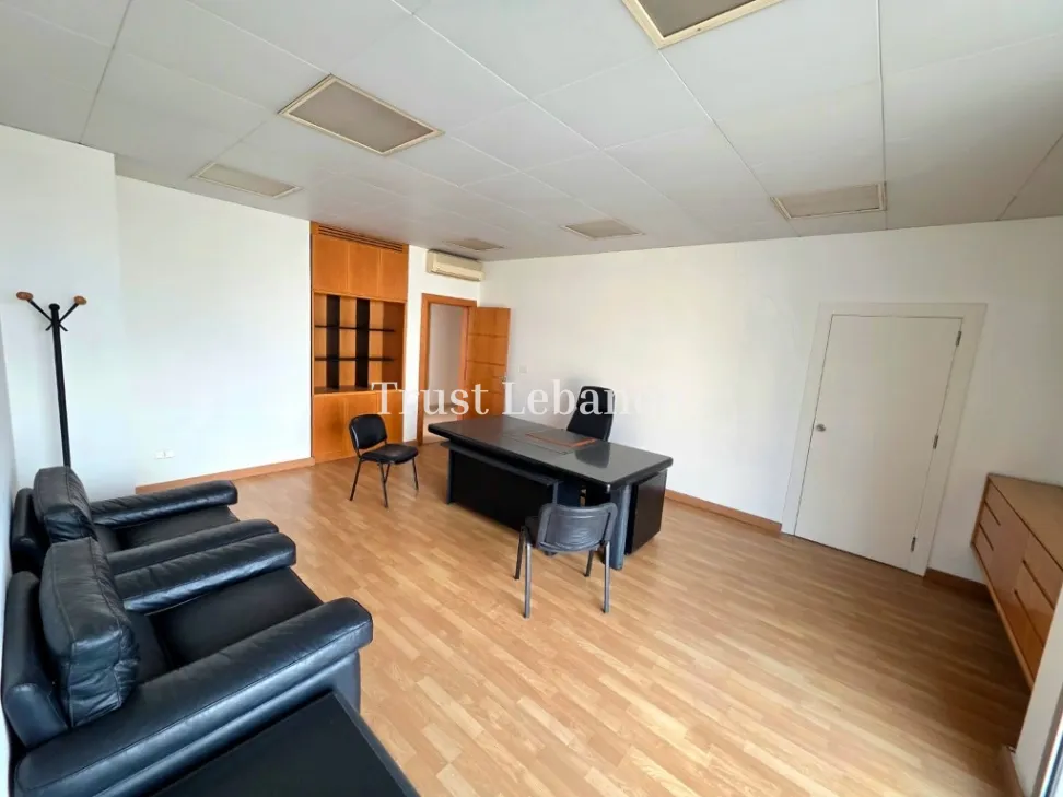 Office for rent in Mkalles, Lebanon