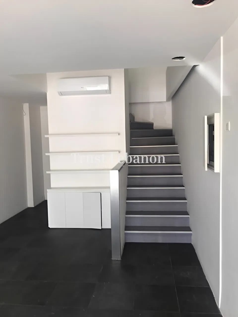 Shop for rent in Zalqa, Lebanon