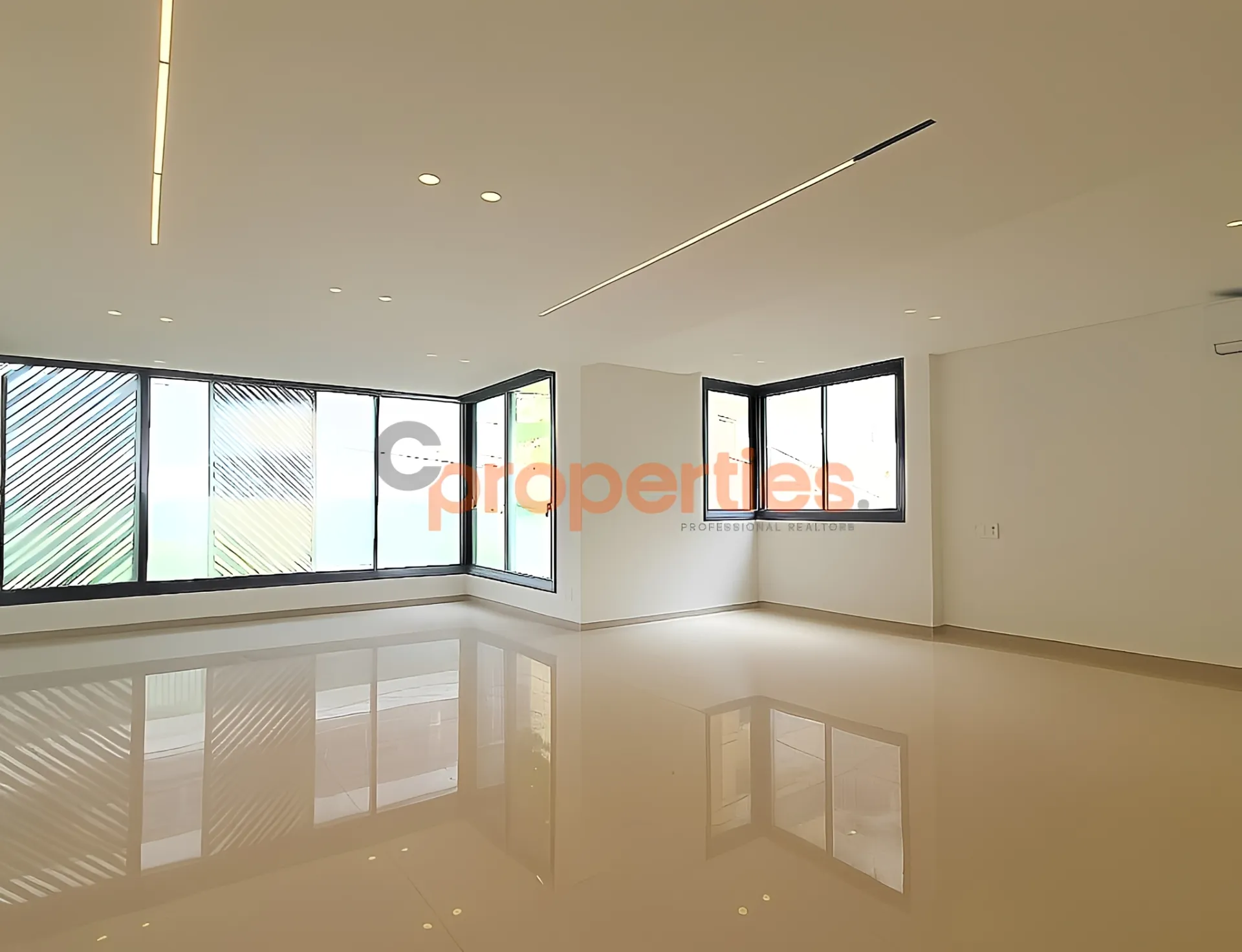 Apartment for Rent in Achrafieh - 3 bed, 5 bath