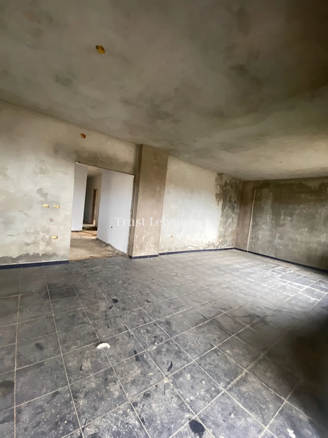 Apartment for sale in Charoun, Lebanon - 3 bed, 2 bath
