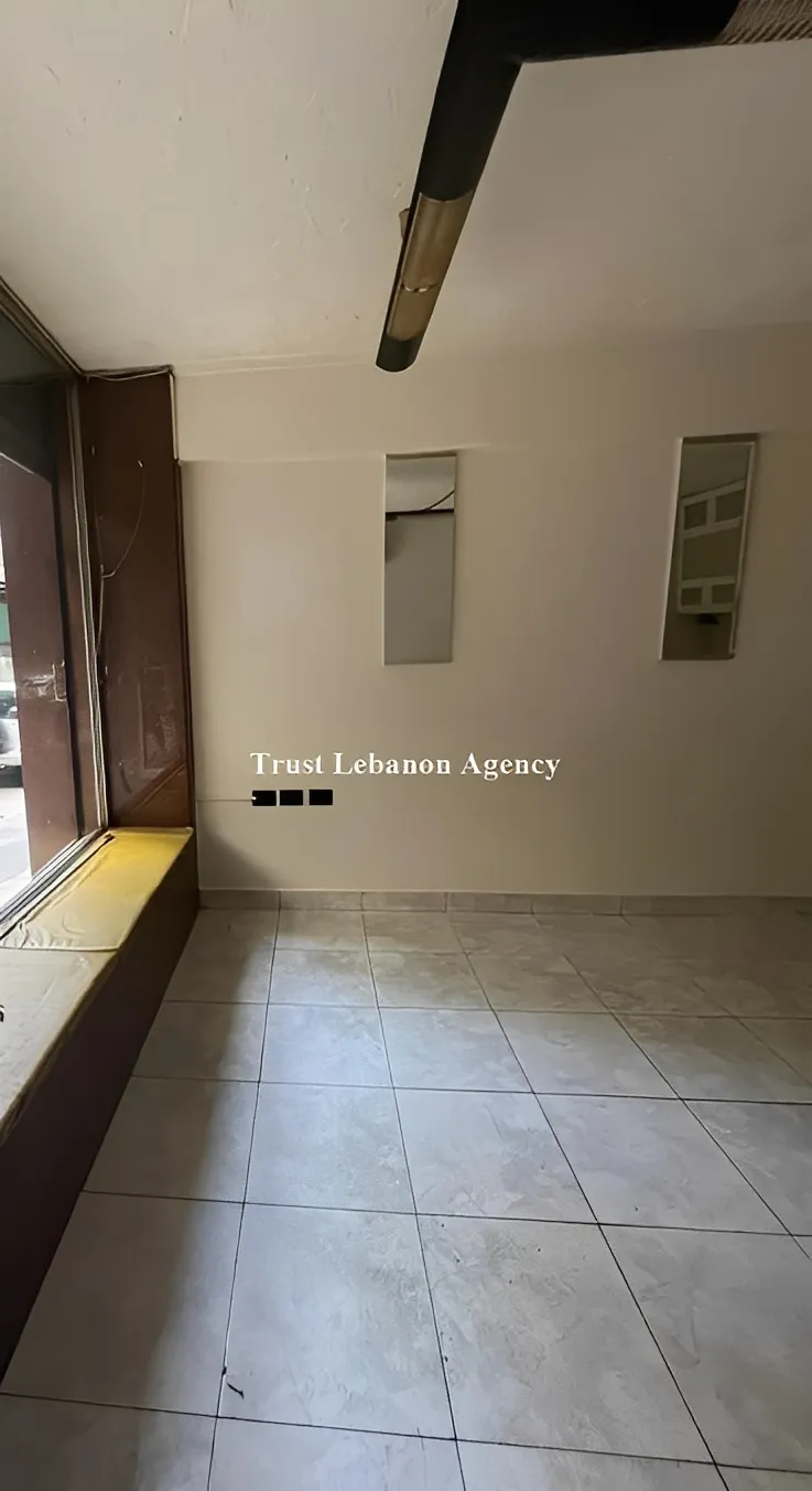 Shop for rent in Achrafieh, Sessine