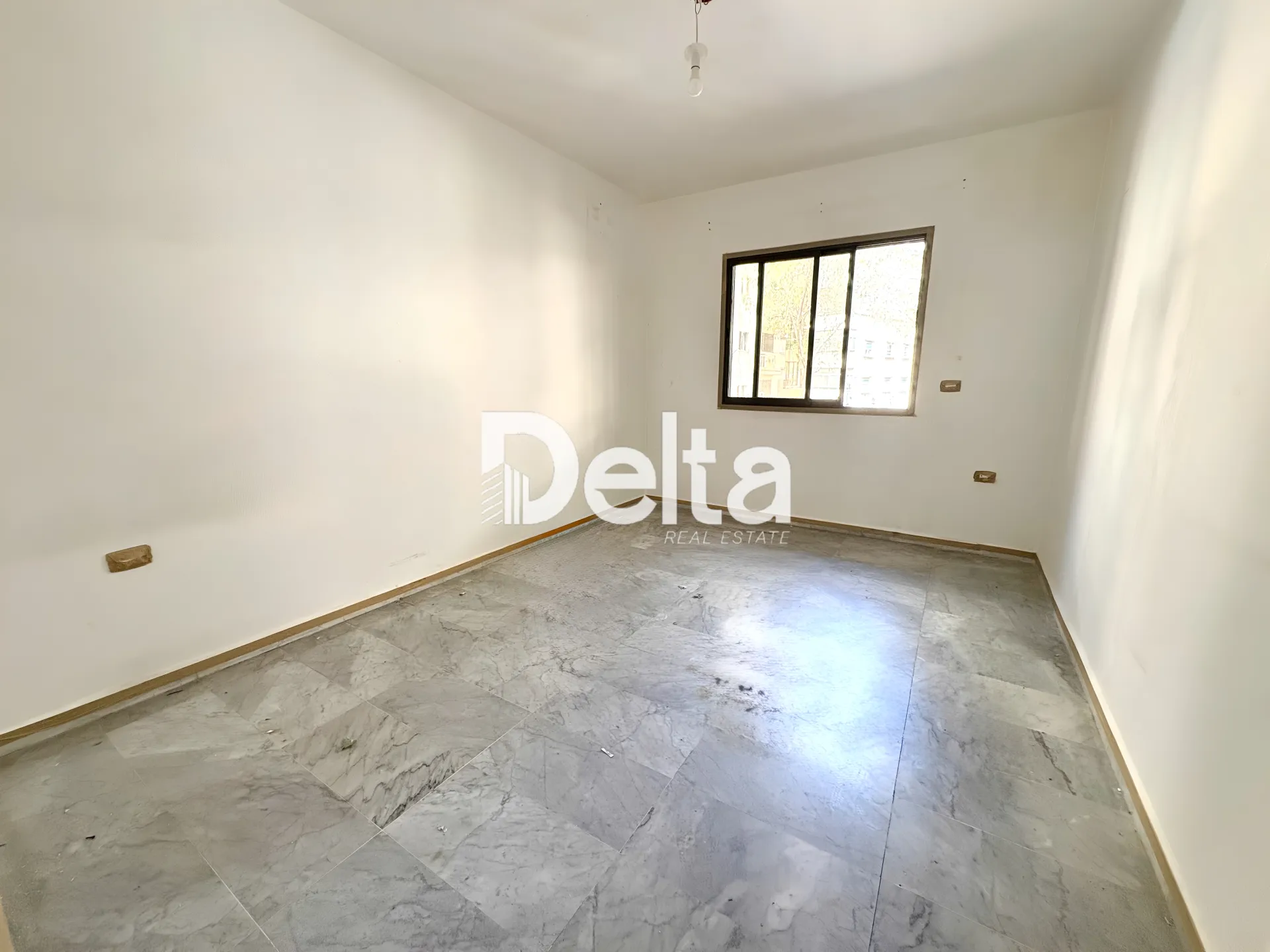 Apartment for rent in Zarif, beirut, lebanon