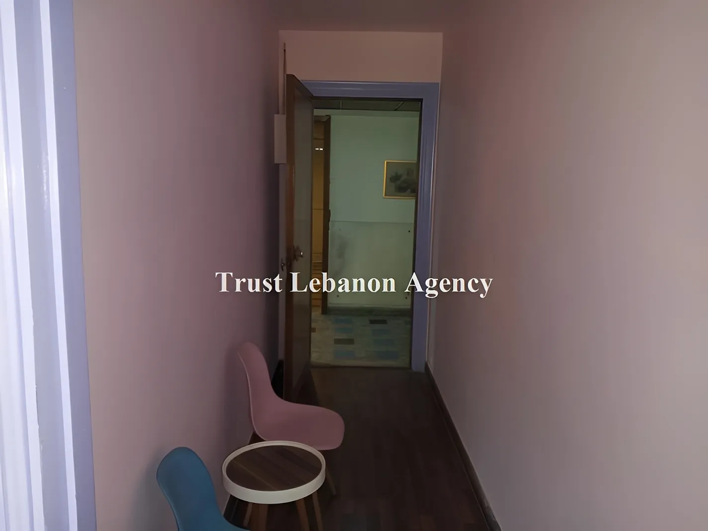Office for rent in Hamra
